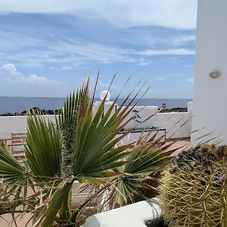 Lejlighed Volkkanrentals Casa Lila Seafront House Guatiza