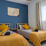 Volkkanrentals Casa Lila Seafront House شقة