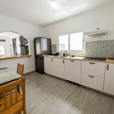 דירה Volkkanrentals Casa Lila Seafront House *