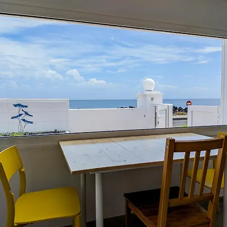 Volkkanrentals Casa Lila Seafront House * Guatiza