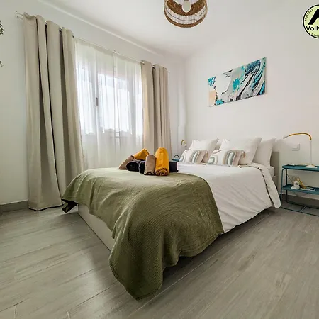 Volkkanrentals Casa Lila Seafront House Apartment *